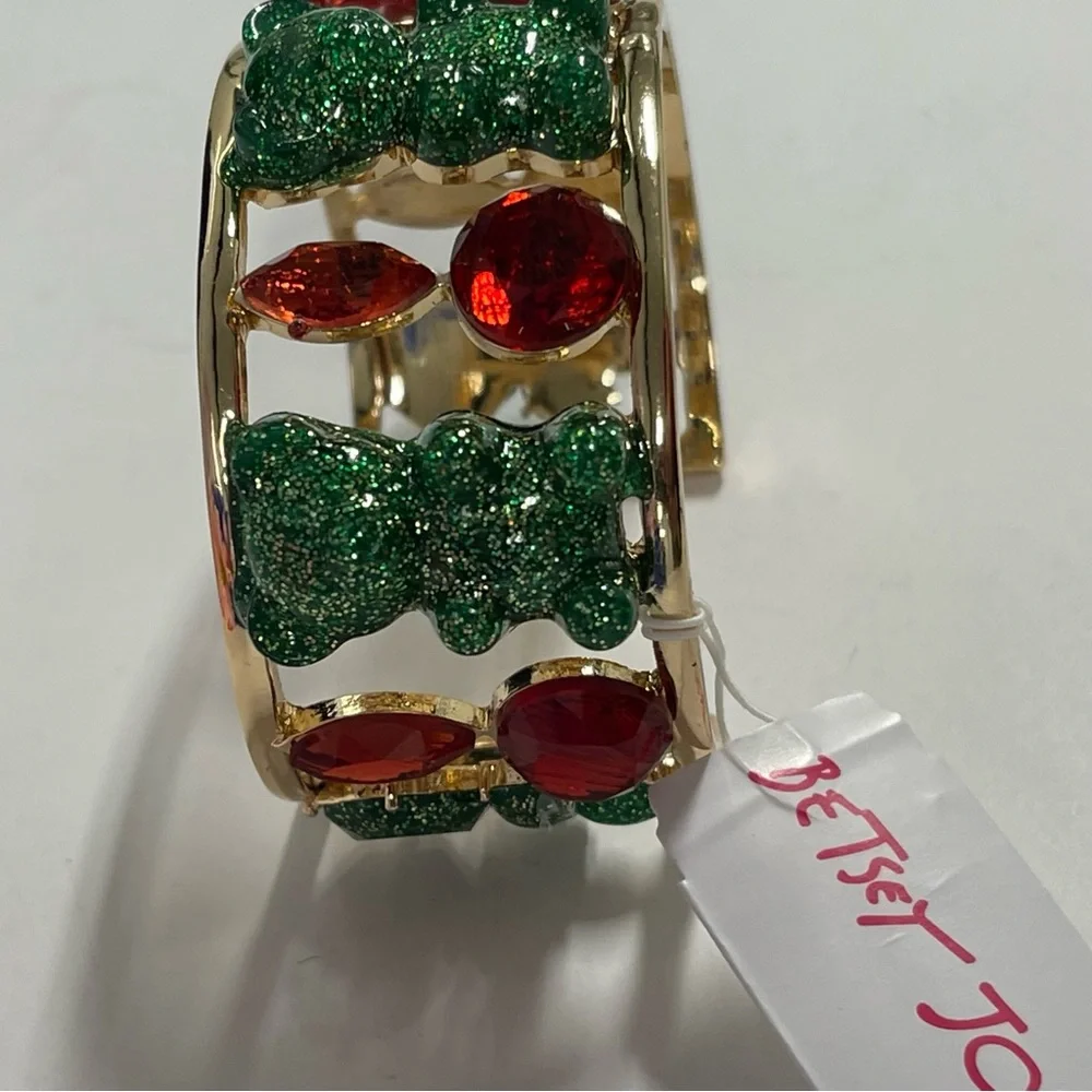 🐻BETSEY JOHNSON GUMMY BEAR BRACELET